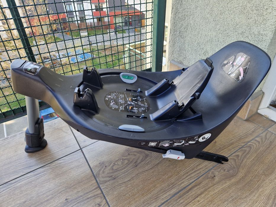 Fotelik Cybex Sirona Z+ z bazą