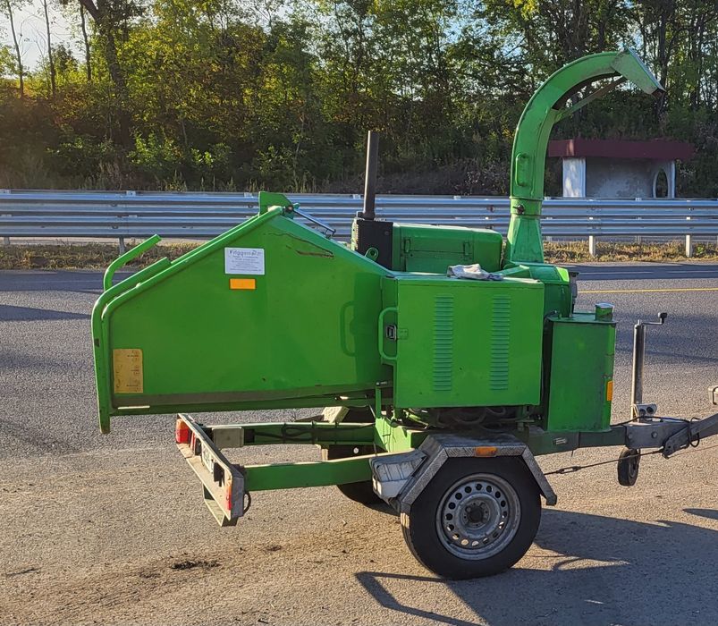 Дробилка, подрібнювач деревини, шредер,(измельчитель), дизель