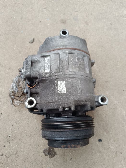 Компресор кондиціонера BMW X3 E83 Компресор Е83 БМВ Х3 Компресор шрот