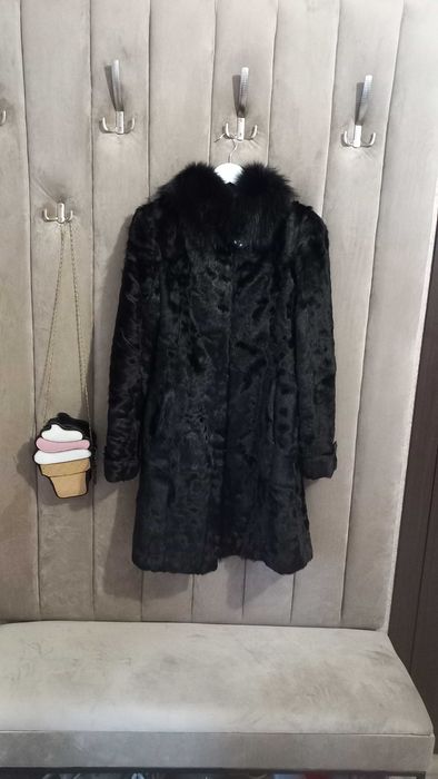 Шуба натуральна зимова шапка хутро