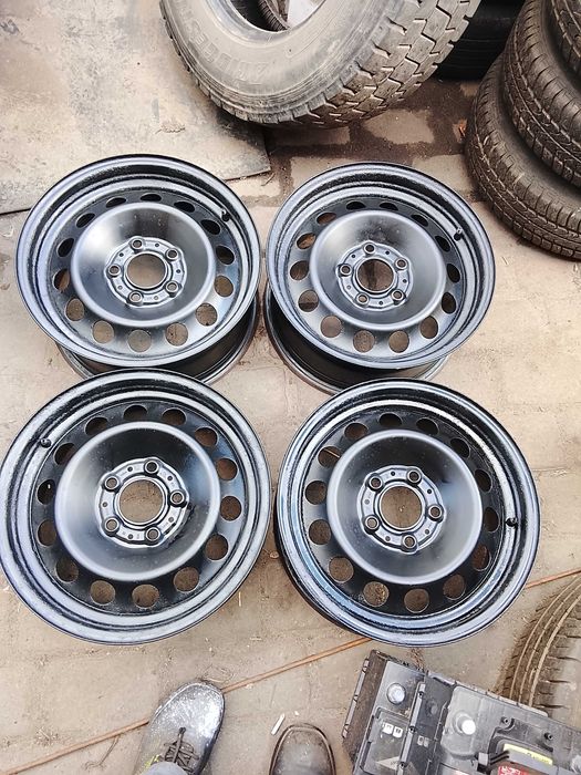 Felgi stalowe BMW 7Jx16 IS31 5x120x72,5.