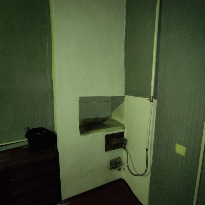 Продам кімнату р-н зіньківського переїзду