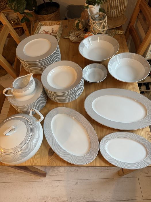 Serwis obiadowy dla 12 osób chodzież Ćmielów Yvonne 44 elementy