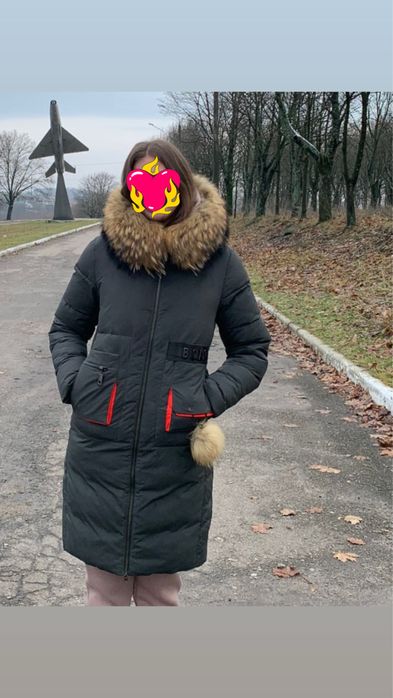 Зимова жіноча куртка натуральне хутро