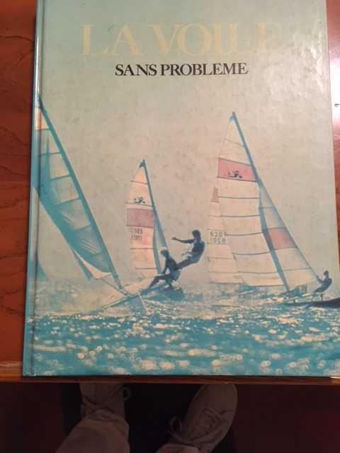 Livro " La Voile Sans Probleme"