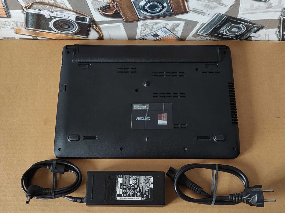 Швидкий ноутбук Asus/ Мощний Intel Core i3 (4 ядра)/ 4 ГБ/ SSD 120 ГБ