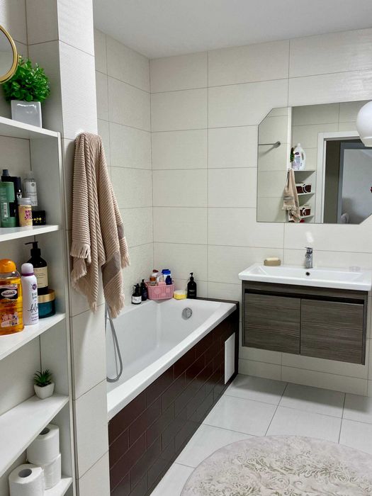 Продам простору дворівневу квартиру з сучасним ремонтом в новобудові.