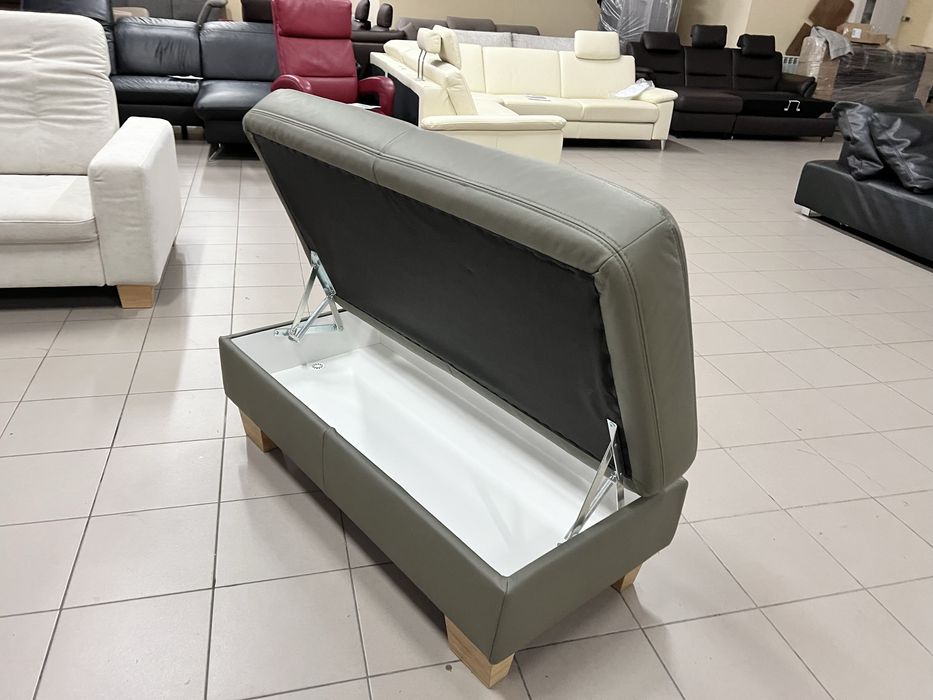 Пуфік шкіряний оливка з нішею ніжки стан нового