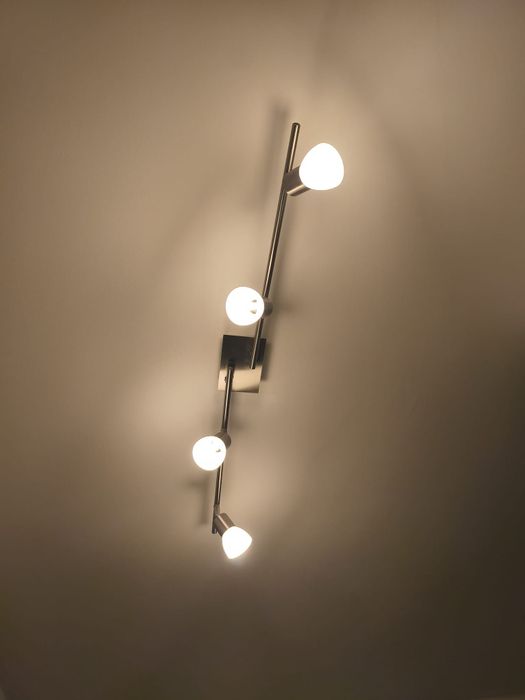 Candeeiro de 4 focos