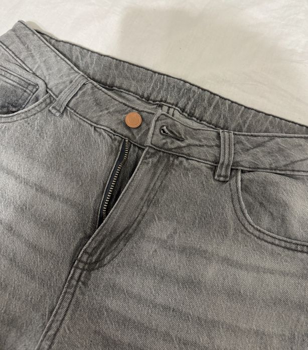 Темно сірі джинси