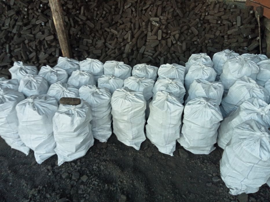 Торфобрикет в мішках