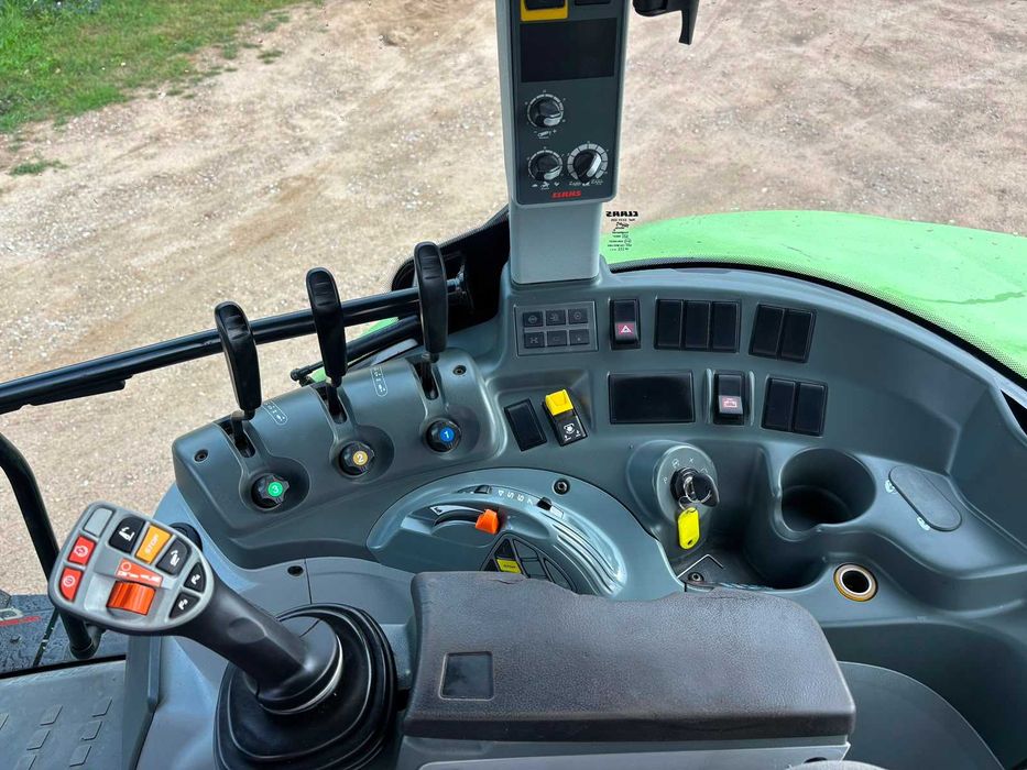 Claas Arion 450 nie Valtra