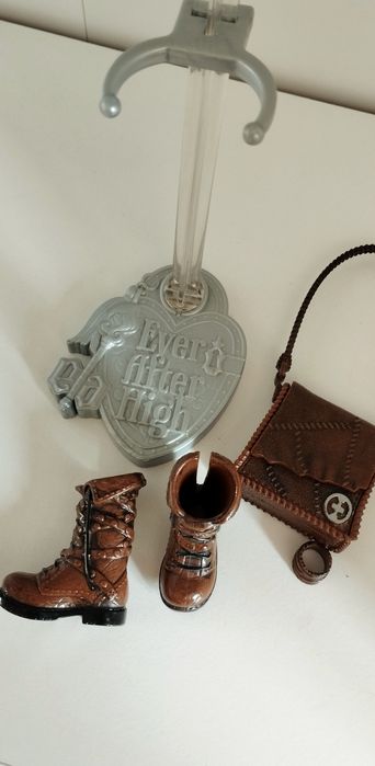 Лялька Евер Афтер Хай Хантер