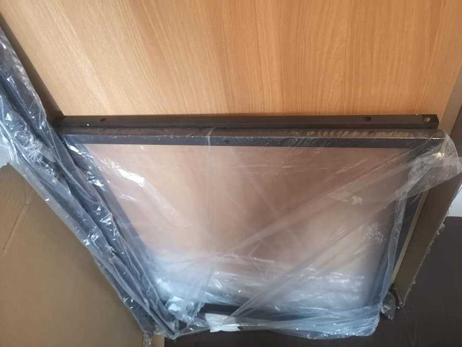 Wooden Table (New)64738473370370123