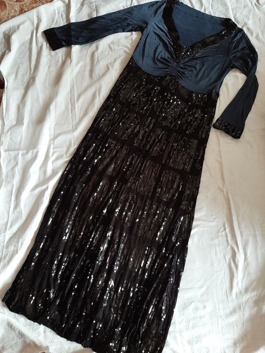 Suknia na sylwestra lub szczególną okazję, cekiny, duża