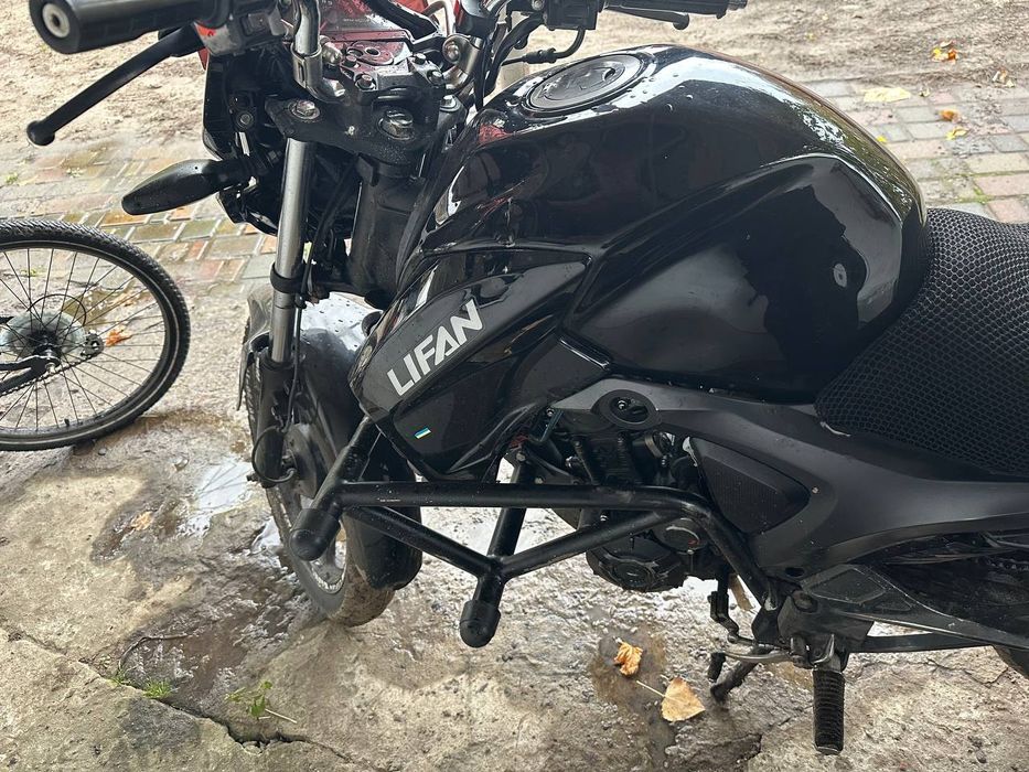 Продам Ліфан кп 200