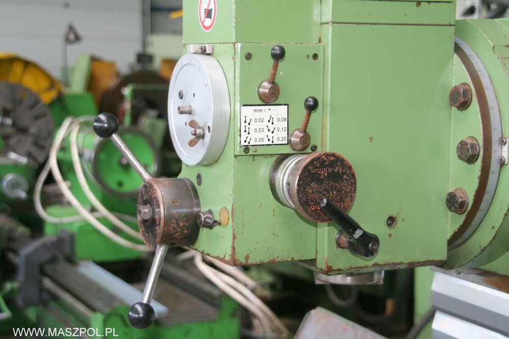 Frezarka MAHO - 800 P czytniki HEIDENHAIN - FILM !
