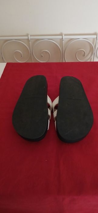 Chinelos Stradivarius