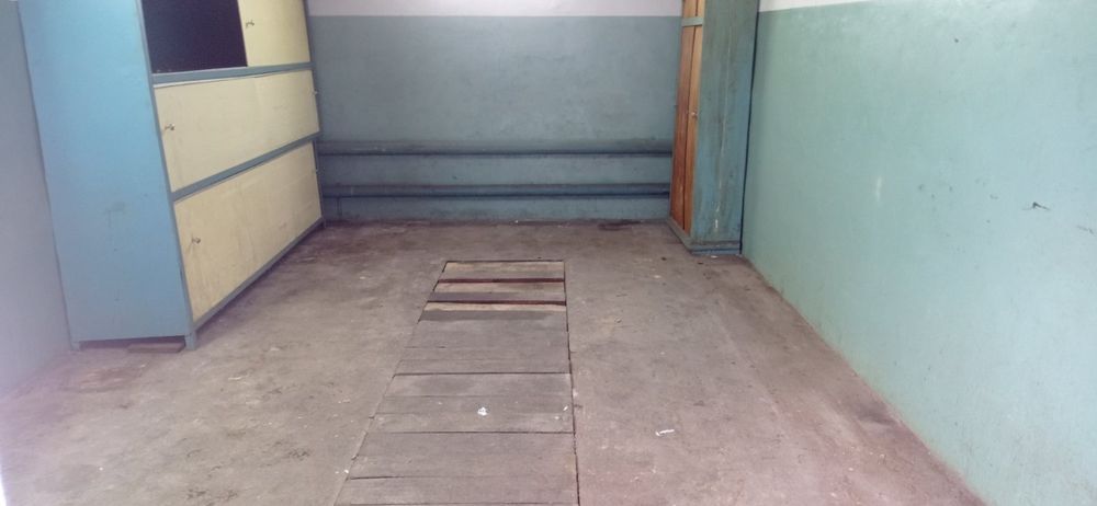 Продам Гараж возле гостиницы Родина