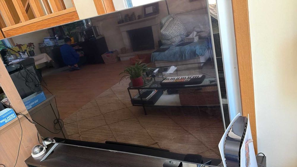 Samsung 70” Crystal UHD 4K Smart TV à Venda