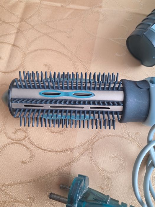 Фен-щітка для волосся PHILIPS.