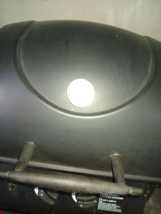 Tanio Sprzedam gril gazowy pokrowcem