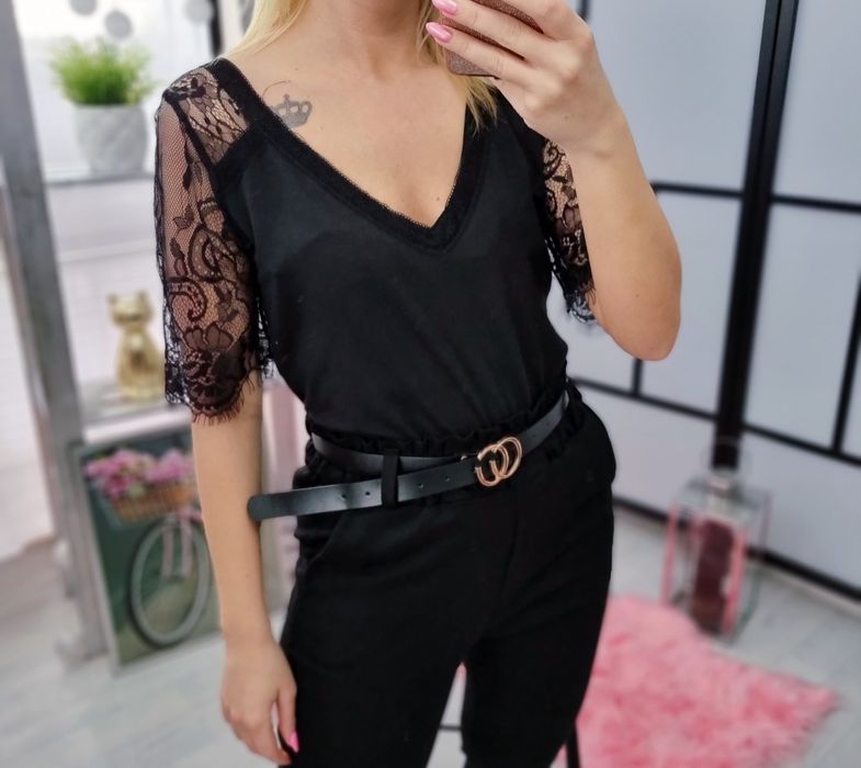 Bluzka ,koronkowe rękawy- dostępne L i XL