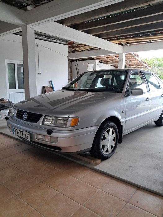 VW Passat 1Limousine (sedan) GL 1.9T – 1997 | Excelente Estado (Para Peças/Reparação)