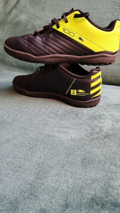 Buty dziecięce Kipsta rozm 34 wkładka 21,5 jak Nowe