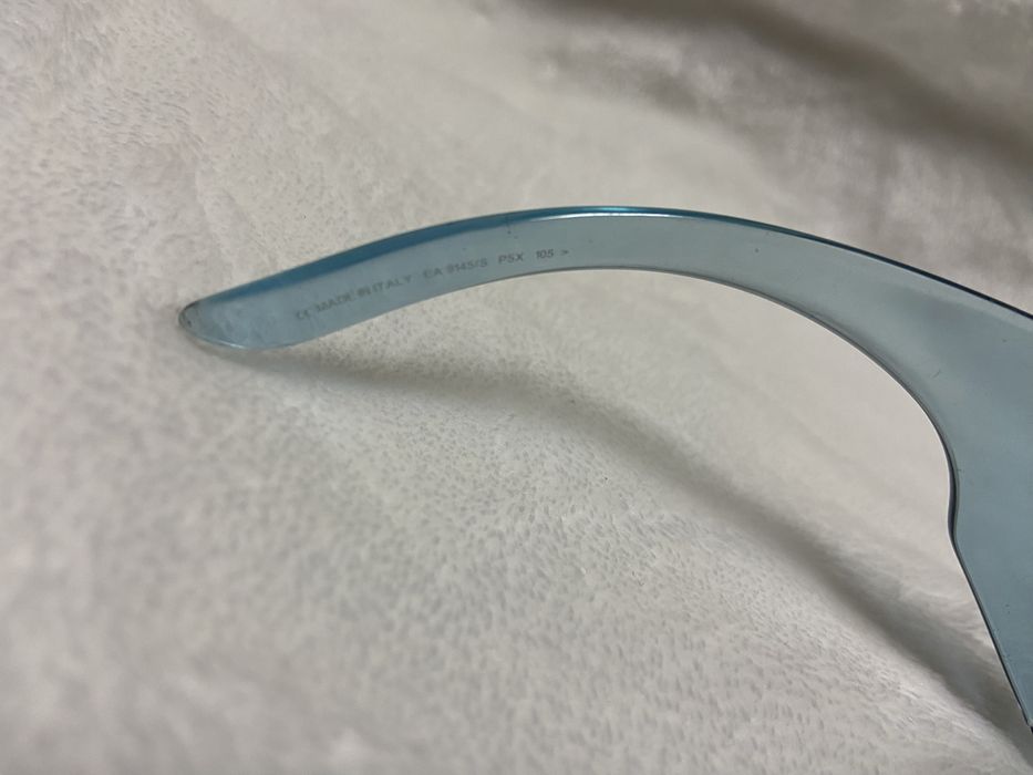 Emporio Armani mascara de sol