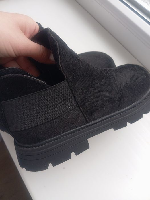 Замшеві черевики