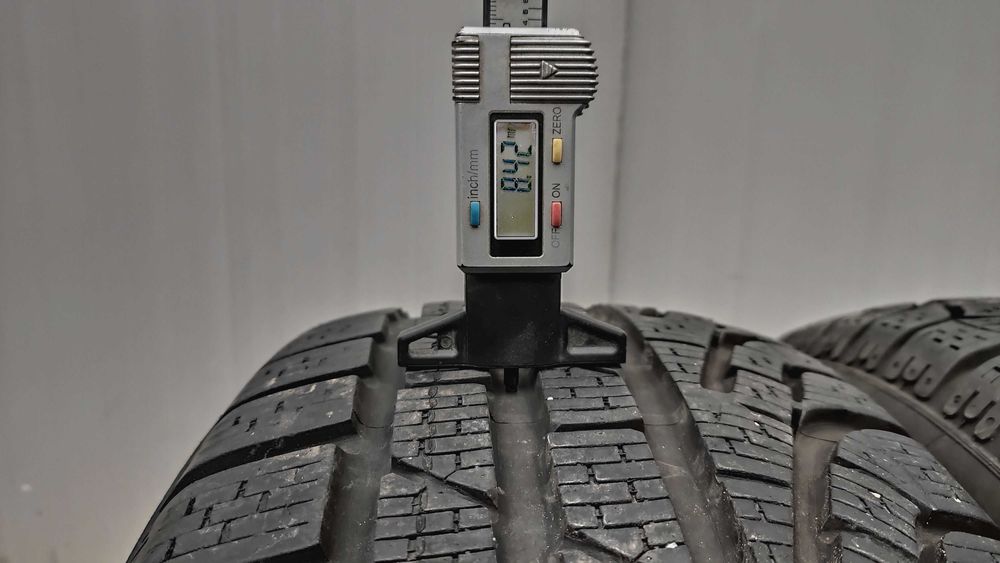 Шини 215/60R17. Pirelli 8,4мм. 2022р. Nokian