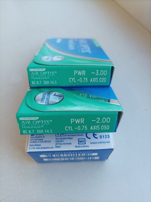 Контактні лінзи AIR OPTIX for Astigmatism