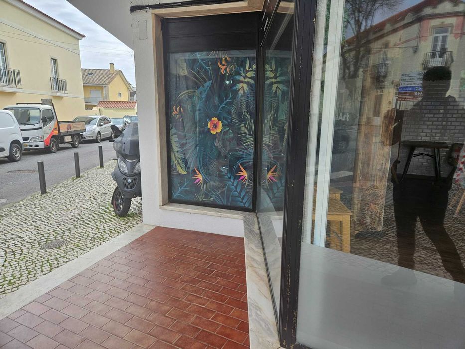 Trespasse de barbearia/bar em santo amaro de oeiras