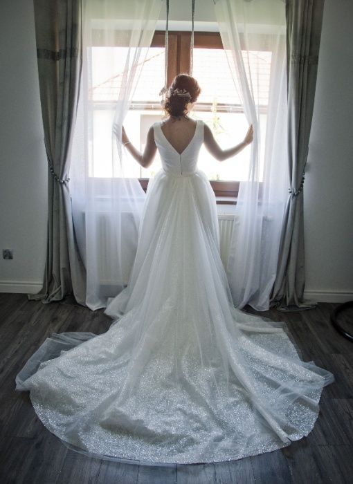 Piękna Suknia Ślubna Eurostyl