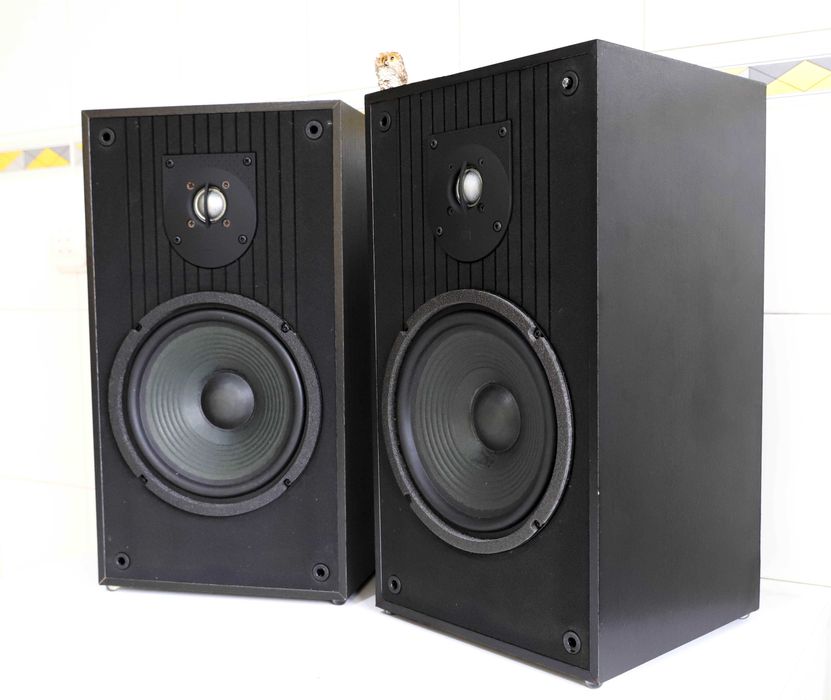 JBL TLX-130 colunas 80 watts / Bases para colunas Hi-Fi