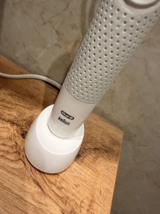 Szczoteczka elektryczna oral b
