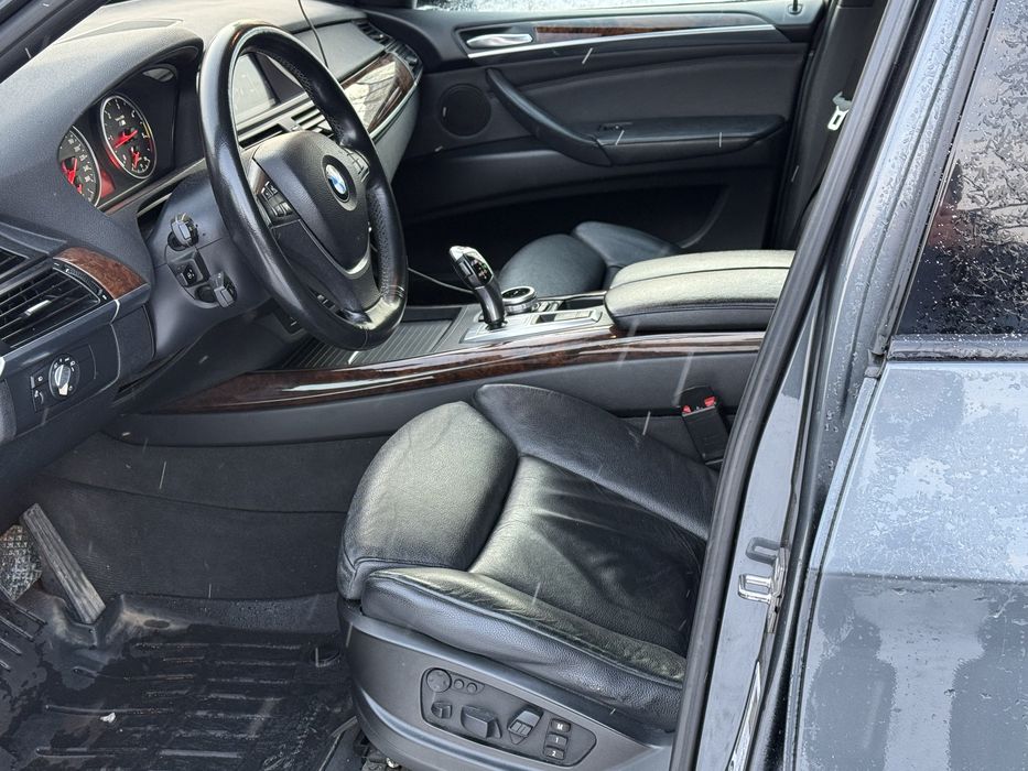 Продам  BMW x5 е70 35d