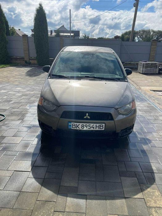 Mitsubishi Colt мітцубісі кольт
