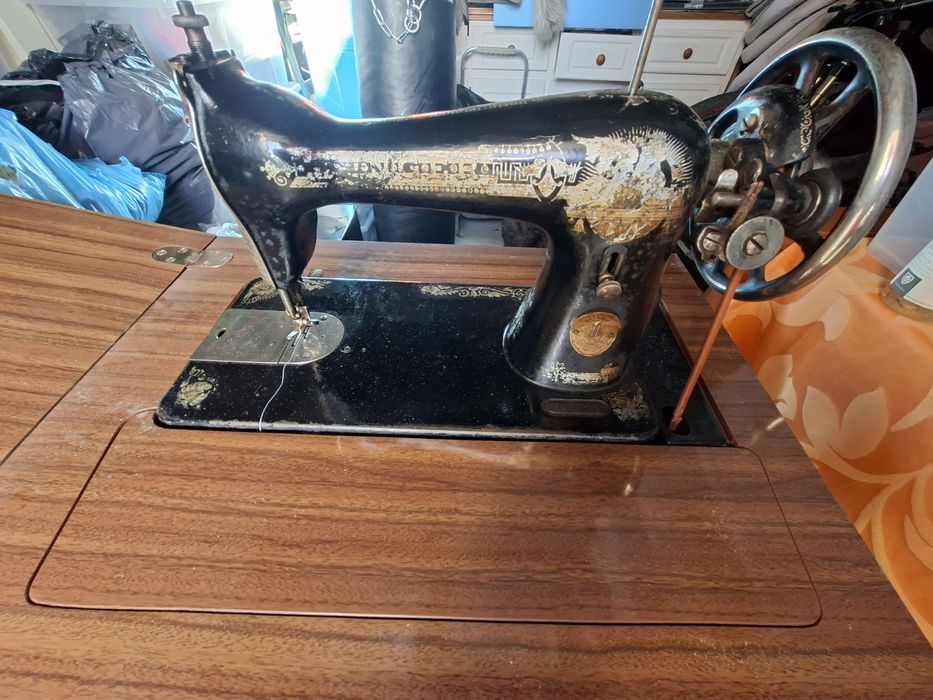 Máquina costura Singer