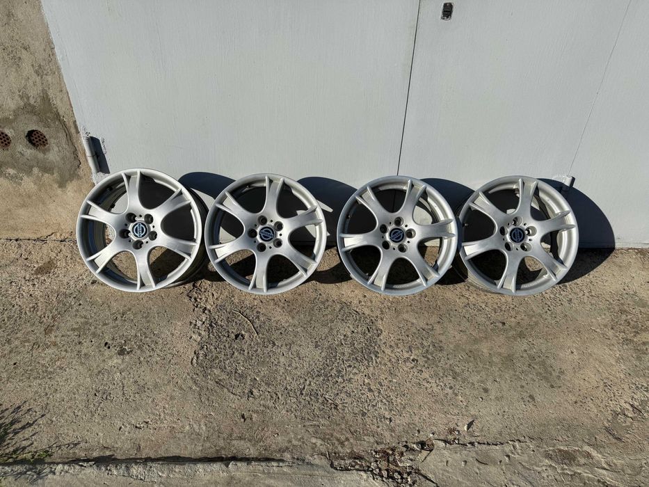 Продам диски на Nissan R17