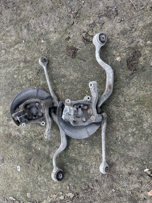 Zwrotnice bmw e39 vka 3,5 4,4 i zwykle
