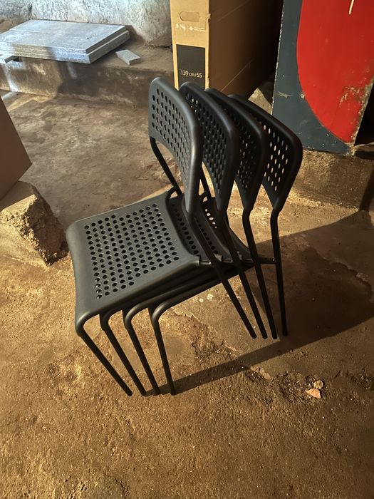 Mesa com 4 cadeiras