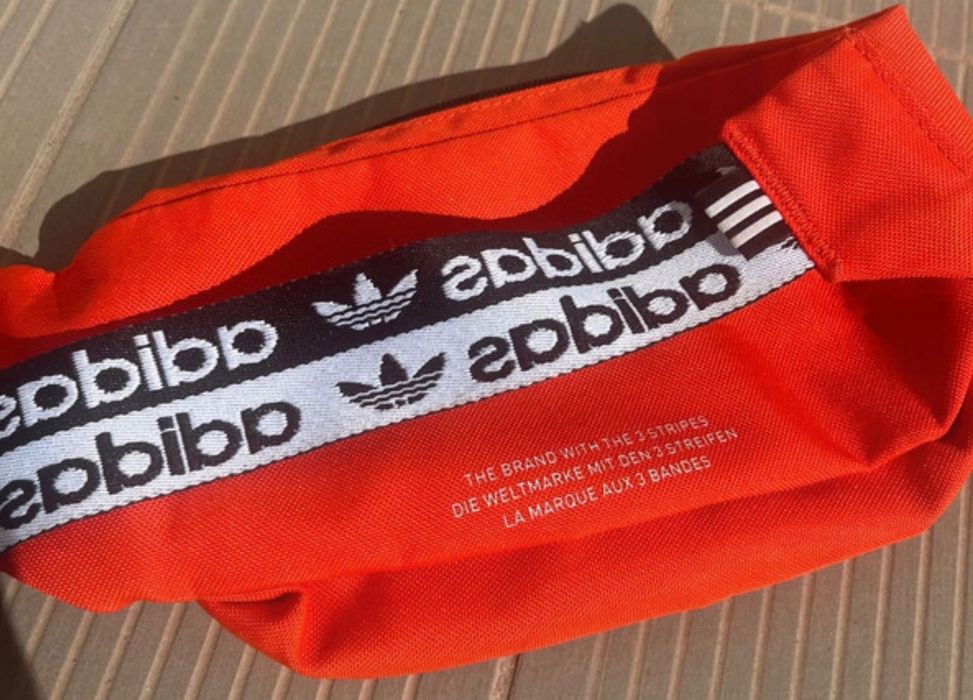 Bag Adidass vermelha