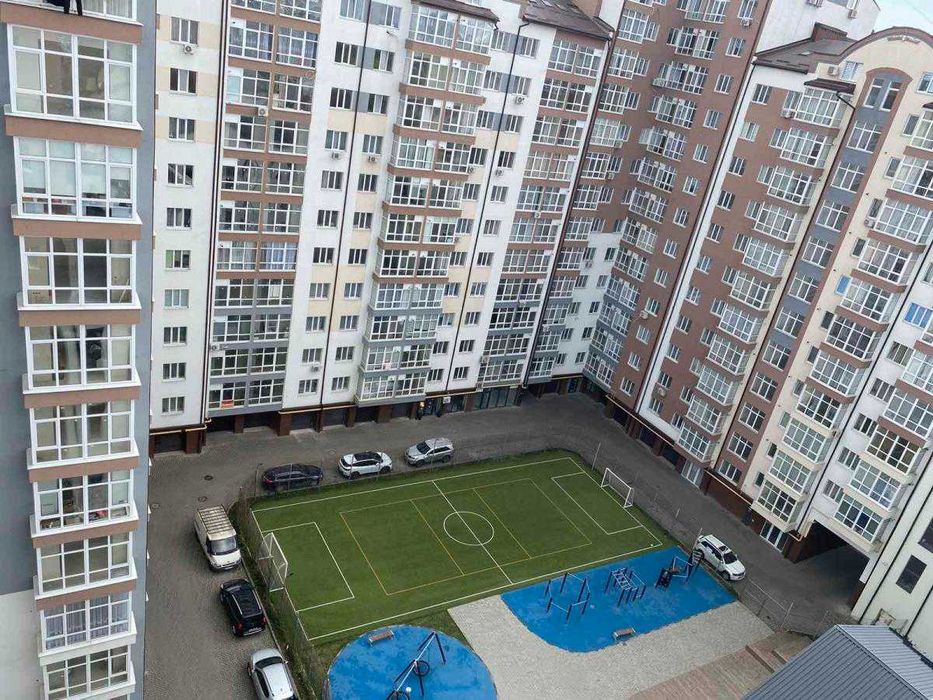 продаю квартиру 2 к сирець в зданому будинку
