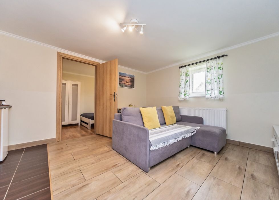 Lato  w górach, nad jeziorem . Apartamenty  z balkonami