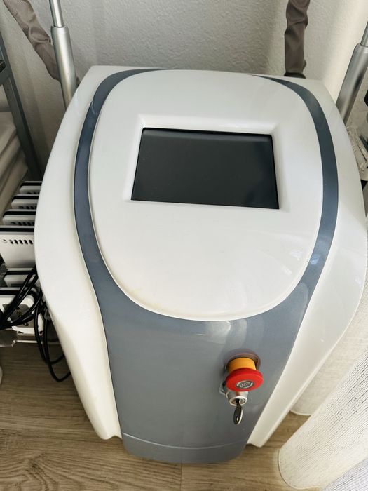 Máquina tratamentos 7 em 1 c/ 2 criolipólises cavitação lipolaser 2 radiofrequências