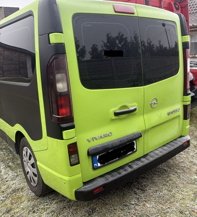 Opel Vivaro 1.6 Biturbo  pełna osobówka
