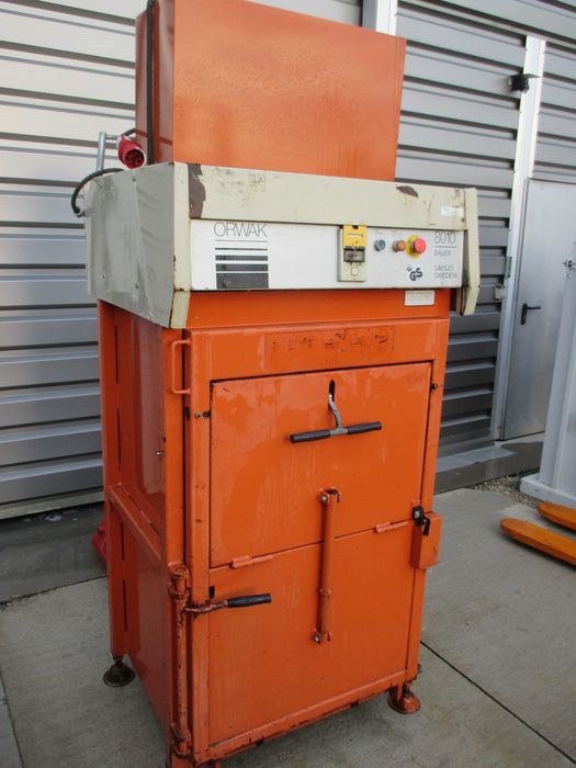 belownica prasa do makulatury foli Orwak 8010