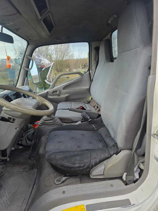 Toyota Dyna Carrinha com caixa aberta